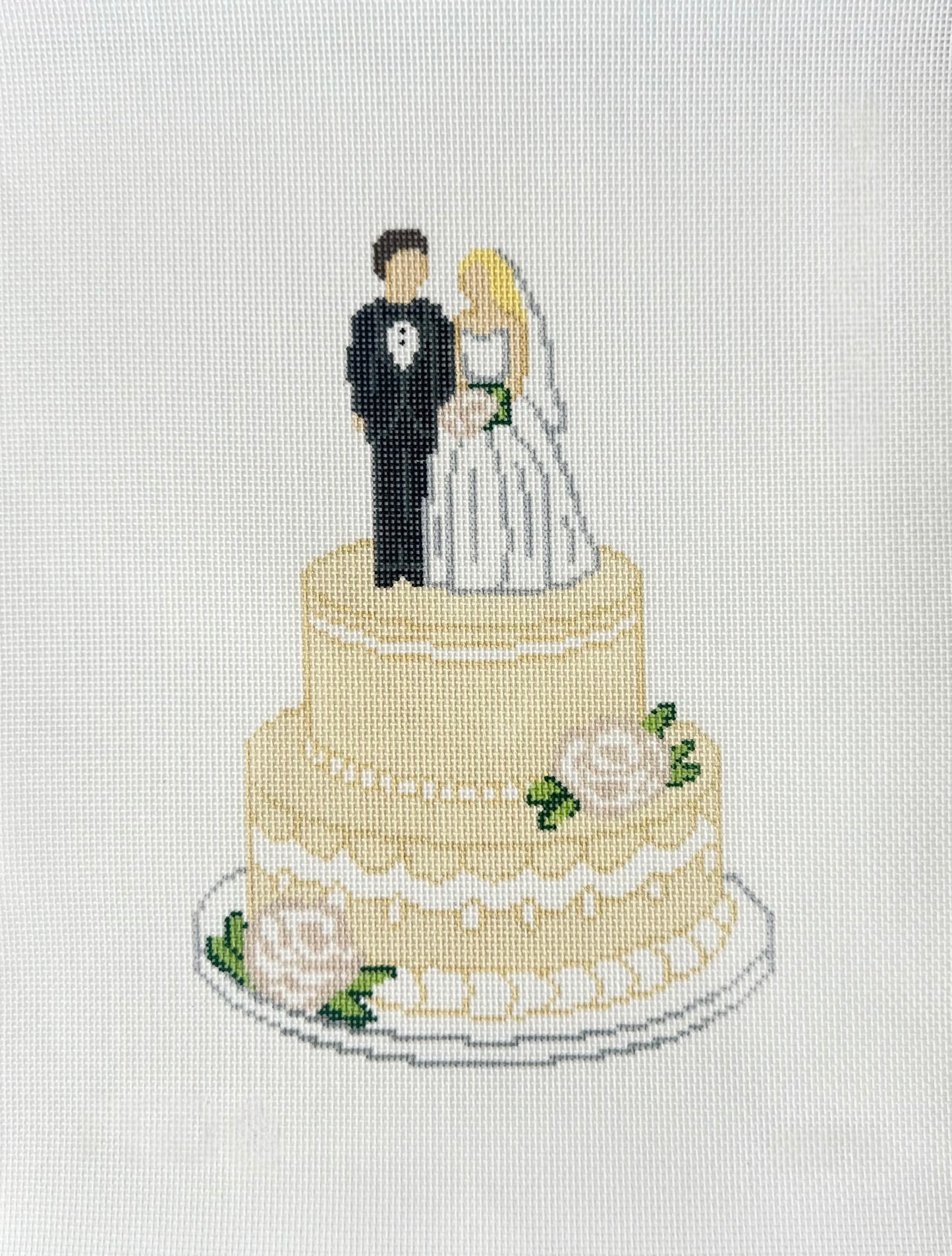 PREORDER Wedding Cake (White Roses)